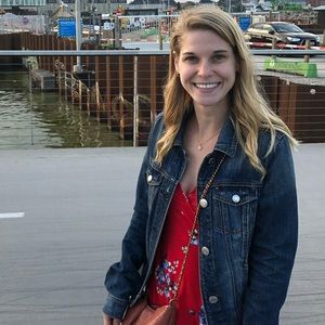 Meet your Posher, Arielle